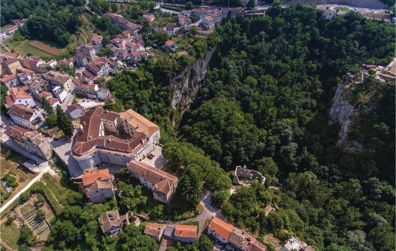 Amazing Apartment In Pazin With Wifi Katun Lindarski Exteriér fotografie